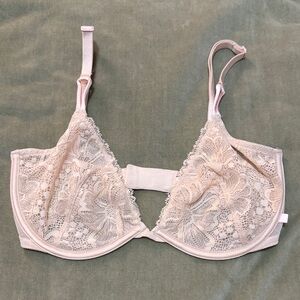 Victoria's Secret Lace Underwire Bra - Light Pink